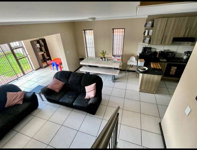 3 BEDROOM PROPERTY TO RENT IN PROTEA HEIGHTS